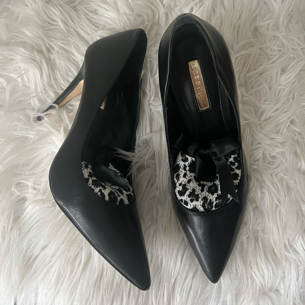 BCBG Black Leather Pumps in Women’s Size 9US 4 inch High Heels